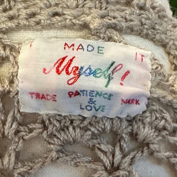 Vintage boho cottage crocheted handknit tan cardigan - Picture 4 of 5